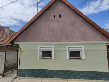 Eladó családi ház, Elek 2+1 szoba 75 m² 16 M Ft