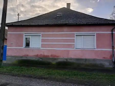 Eladó családi ház, Hencida 3 szoba 85 m² 6.9 M Ft