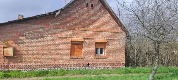 Eladó családi ház, Kevermes 2 szoba 110 m² 4.9 M Ft
