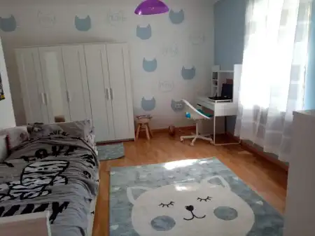 Eladó családi ház, Mezőberény 5 szoba 200 m² 27.9 M Ft