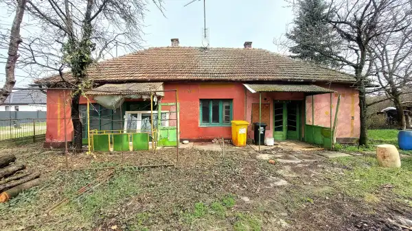 Eladó családi ház, Sarkad 2 szoba 80 m² 4.9 M Ft