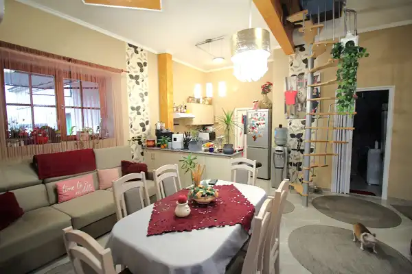 Eladó családi ház, Sarkad 2 szoba 117 m² 36.9 M Ft