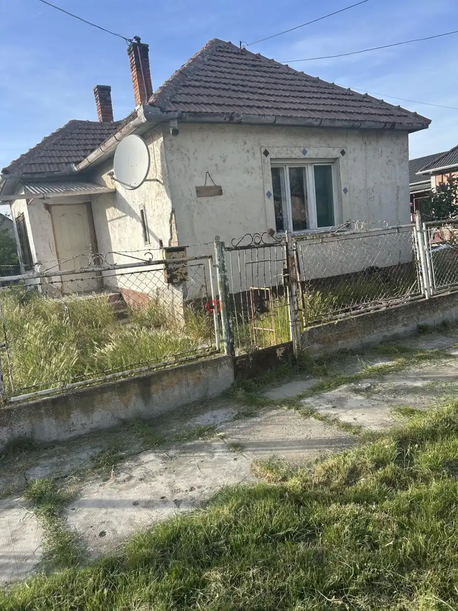 eladó családi ház, Sarkad