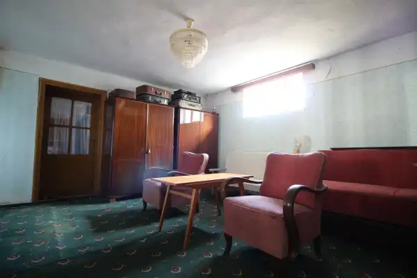 Eladó családi ház, Sarkad 5 szoba 150 m² 5.8 M Ft