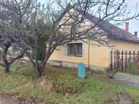 Eladó családi ház, Sarkad 3 szoba 100 m² 6.2 M Ft