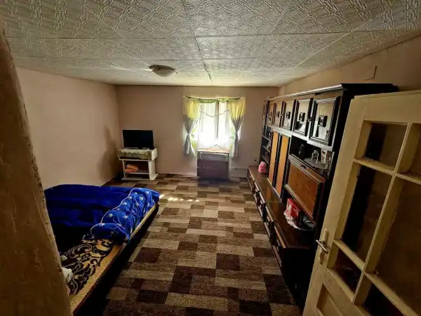 Eladó családi ház, Sarkad 2 szoba 70 m² 6.9 M Ft