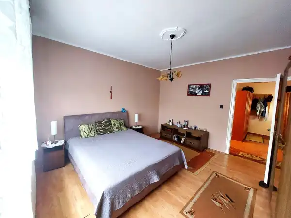 Eladó családi ház, Sarkad 2 szoba 75 m² 13.9 M Ft