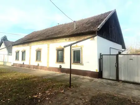 Eladó családi ház, Sarkad 3 szoba 90 m² 13.5 M Ft