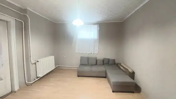 Eladó családi ház, Sarkad 2 szoba 75 m² 8 M Ft